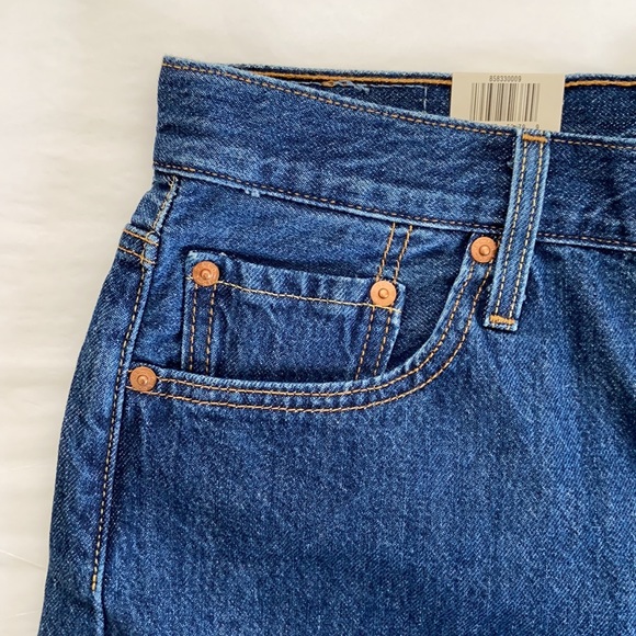 NWT Levi's 501 High waisted Rise Mid Thigh Denim Jean Shorts Blue Raw Hem Jean Shorts